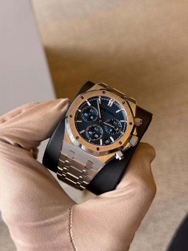 Aude.mars pigue_tRoyal Oak Chronograph Blue