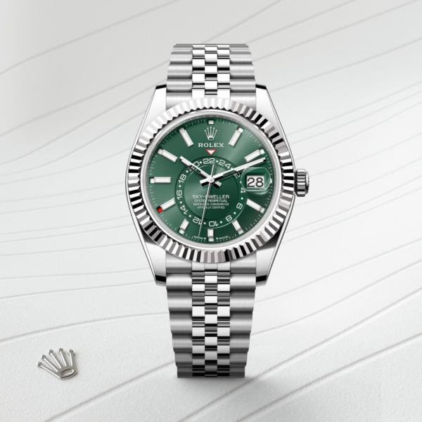 Role_x Oyster Perpetual Sky Dweller Silver-Green