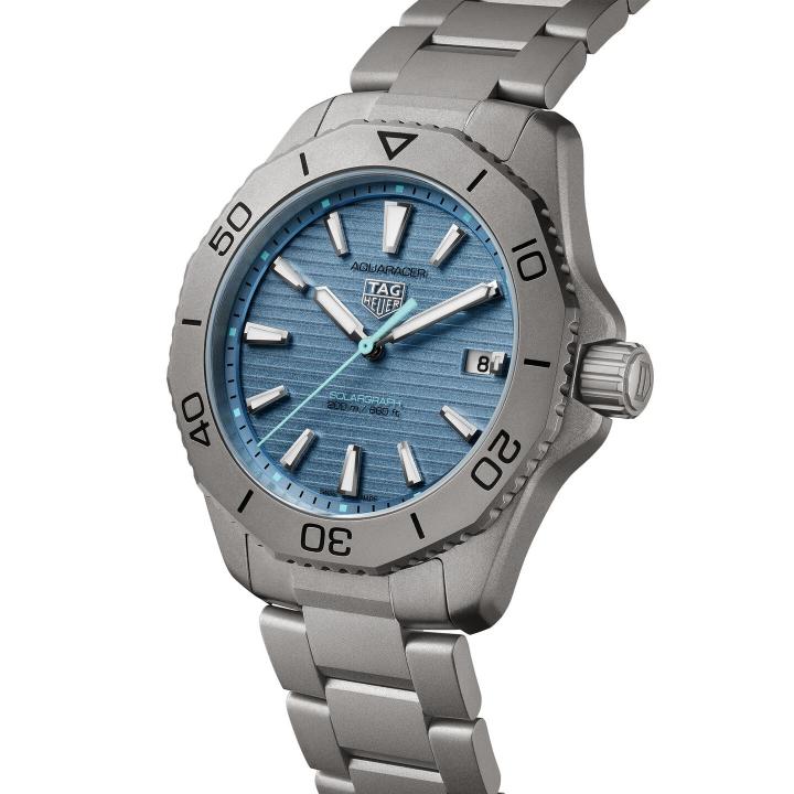 TAG Heue_r Aquaracer Professional 200 Date Automatic Taitanum mate