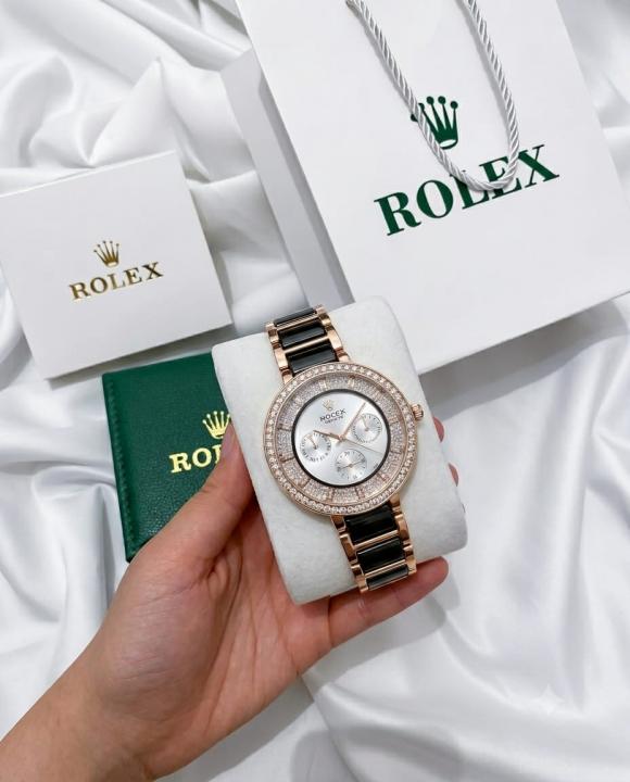 Role_x Celine Black-White