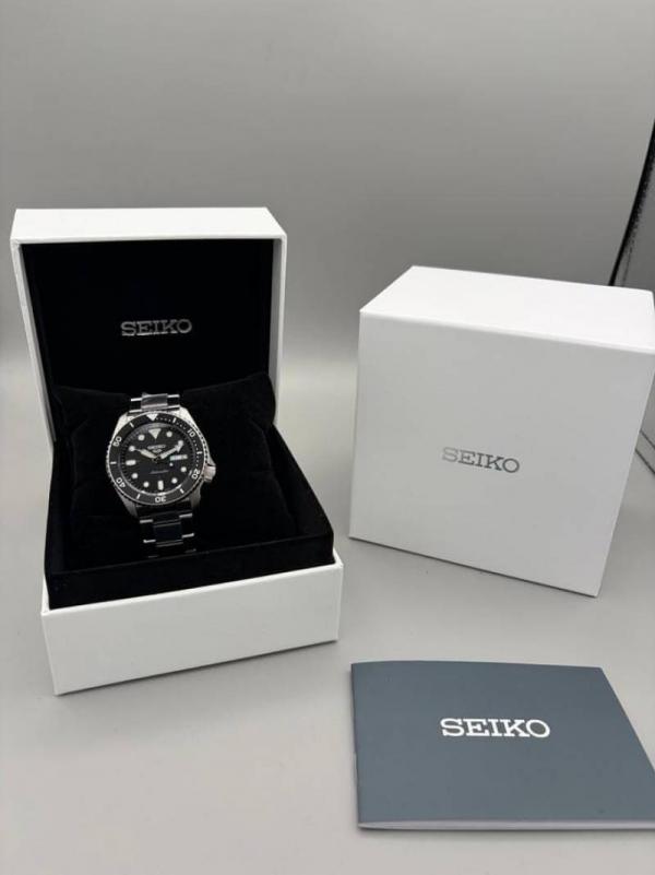 Sei.ko 5 Sports Automatic silver Black