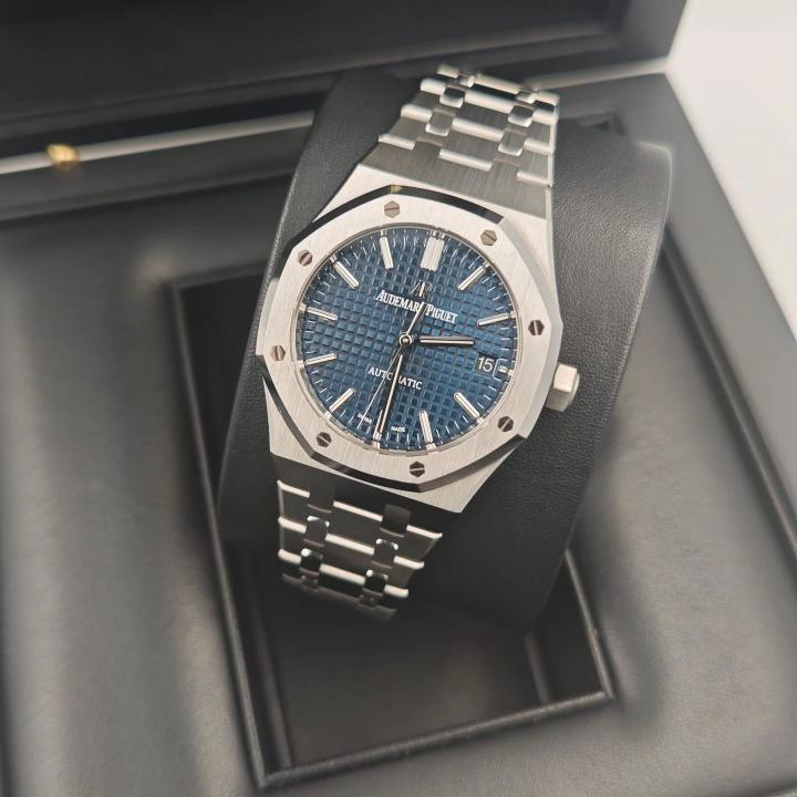 Audemars_piguet royal Oak Quartz Silver-Blue