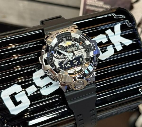 Ca...sio G Shock Gm700