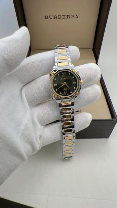 Gucc_i Women Black Dial