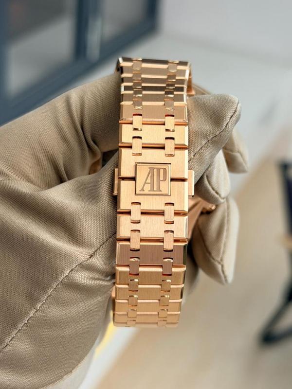 Aude.mars pigeu_t royal oak chronograph Blue