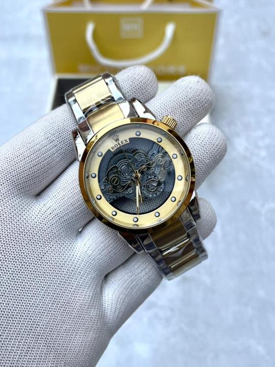 Role_x Skeleton Quartz