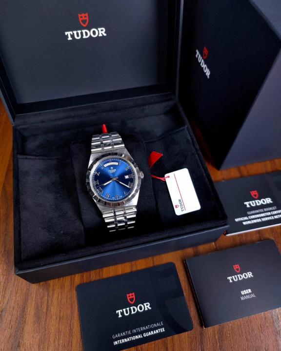 Tu.dor Royal automatic silver blue