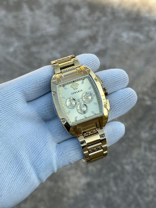Ver.sace Gold Square Chain Reaction