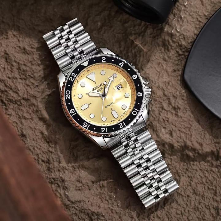 Sei.ko 5 Sports GMT Quartz Movement Silver Champagne Gold
