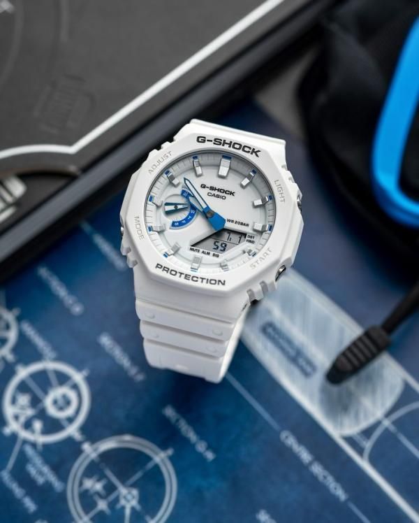 Ca.sio G- Shock GA-2100HDS-7A white