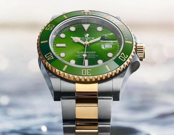 Rolee_x Oyster Perpetual Submarine 2Ton-Gold-Green