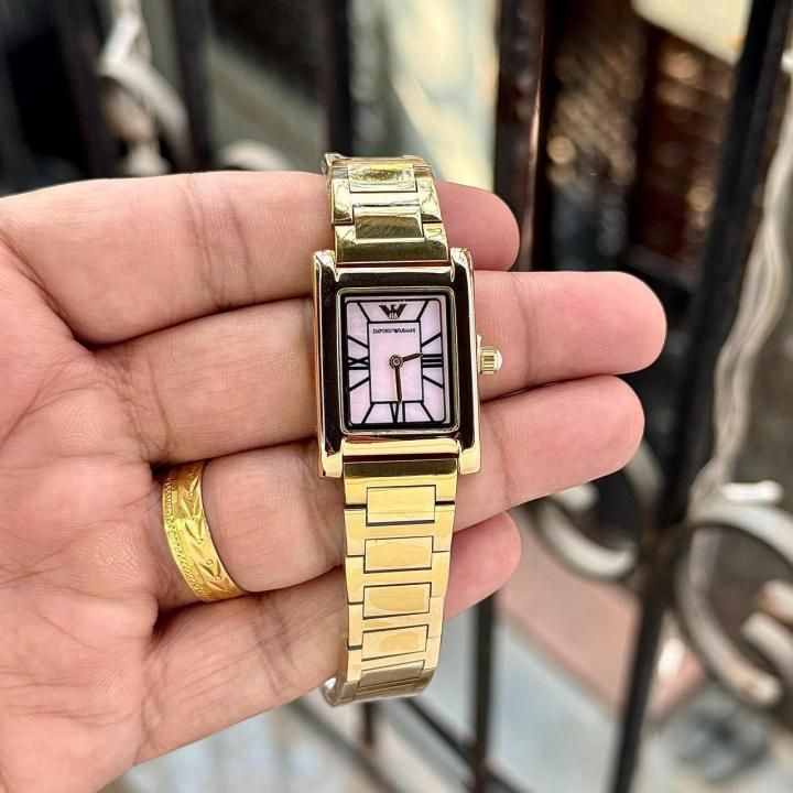 Em.porio Armaani Genni Collection rectangular analogue gold pink