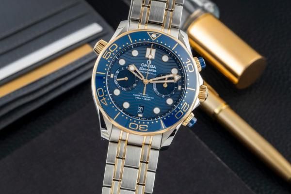 Omegg_a Seamaster Diver 300M Co-Axial Master Chronometer Chronograph 2 ton copper blue