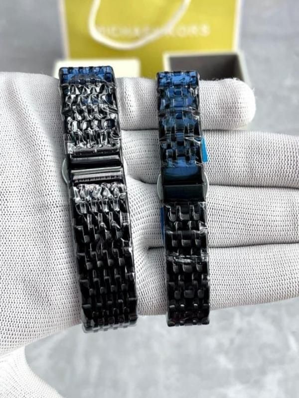 Citi.zen classic couple
