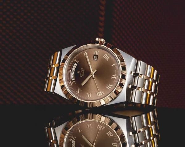 Tu.dor Royal Automatic 2 ton copper brown Roman ank
