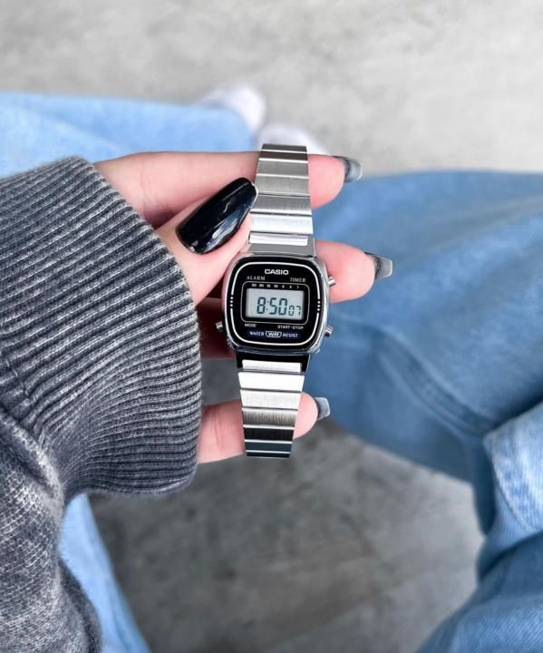 Ca.sio Womens Vintage LA670 Silver Black