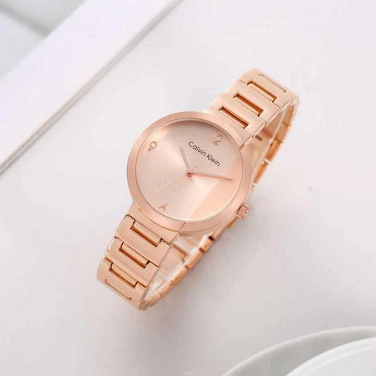 Cal.vin Kleii_n Eccentric Rose Gold