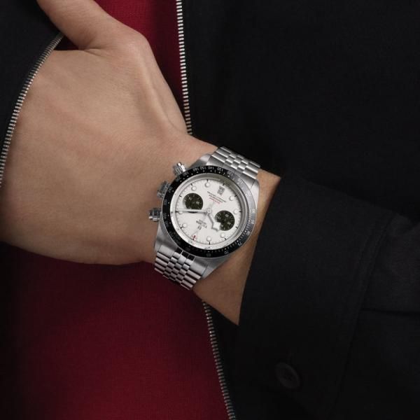 Tu.dor Black Bay Chrono  silver white