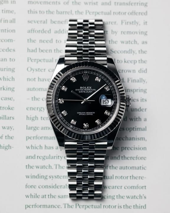 Rolee_x Oyster Perpetual Date Just Diamond Silver-Black-Diamond