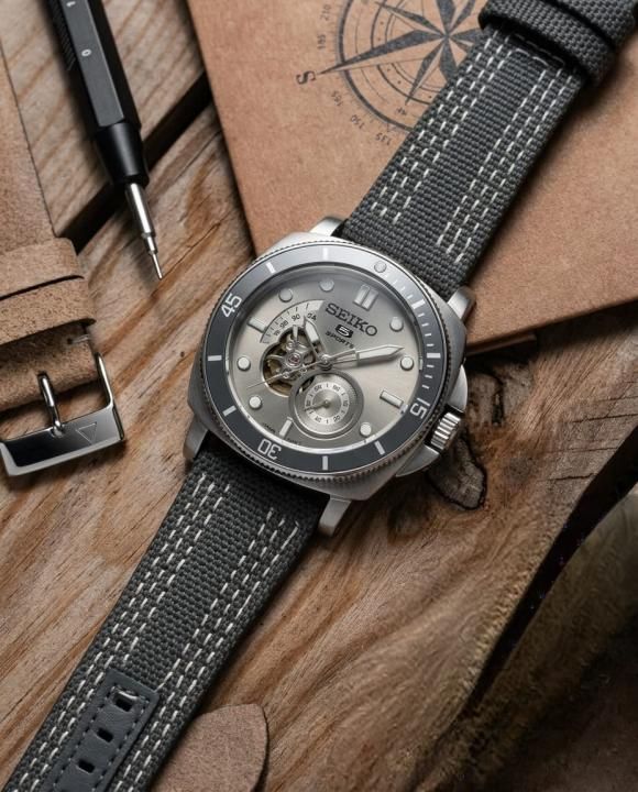 Sei.ko 5 Sprots Automatic Grey