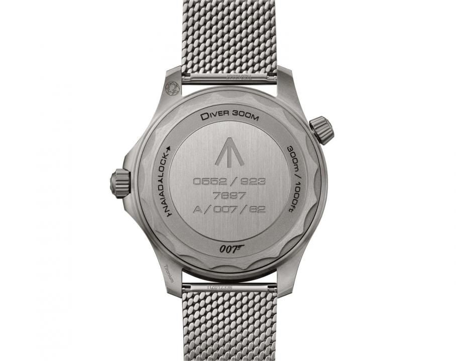 Omegg_a Seamaster Diver 300 Automatic Black Ring