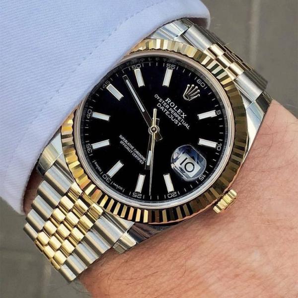Role_x Oyster Perpetual Date Just 2Ton-Gold-Black