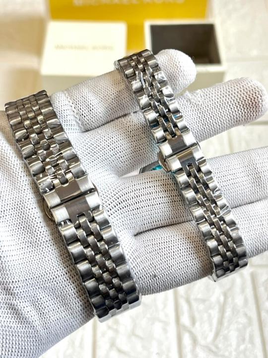 Role_ex Submariner Couple