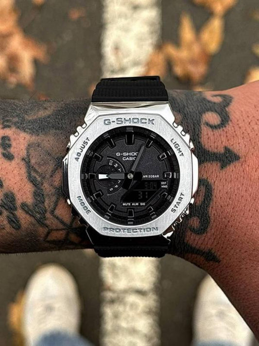 Ca.sio g shock gm2100 black silver Black
