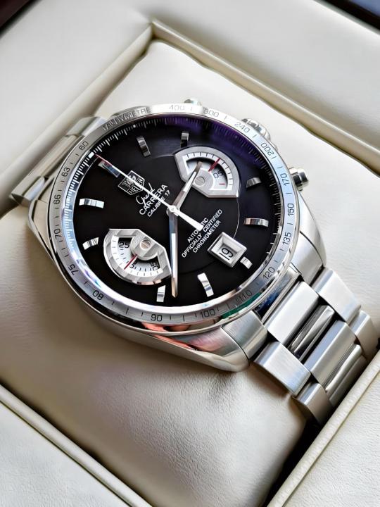 Tag Heue_r carrera caliber 17