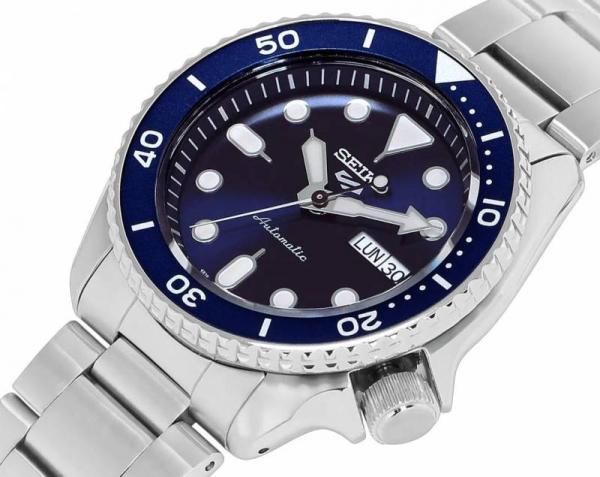 Sei.ko 5 Sports Automatic silver Blue