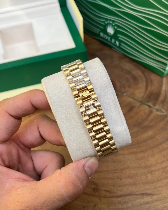 Role_x Oyster Perpetual Day Date Diamond 40 Battery Gold-Tiffny
