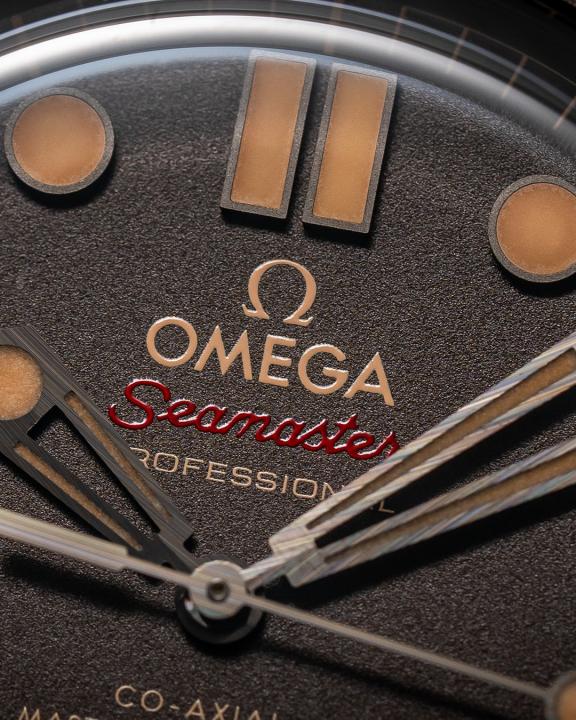 Omegg_a Seamaster Diver 300M Automatic