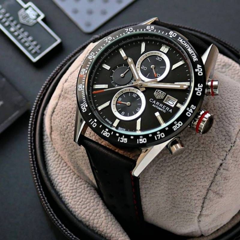 Tag heuee_r Carrera Caliber 17 black