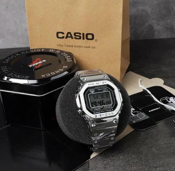 Ca.sio g shock gmwb5000 Silver