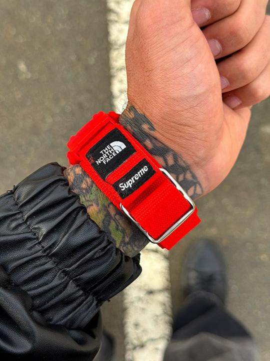 Ca.sio G-Shock x Supreme x The North Fac_e Special Edition