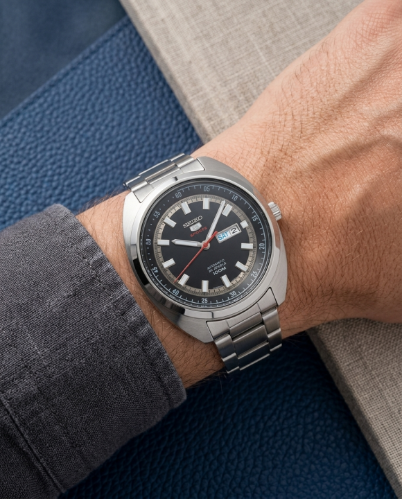 Sei.ko 5 Sports Turtle Black