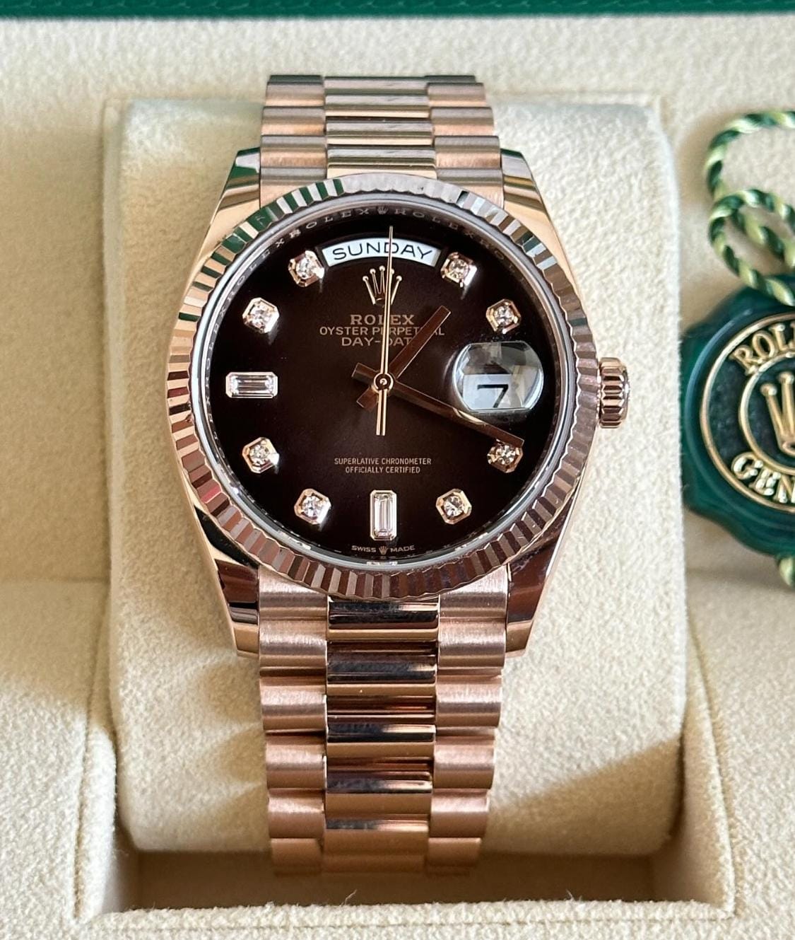 Rol.ex Oyster Perpetual Day Date 40 Battery Working Like Automatic