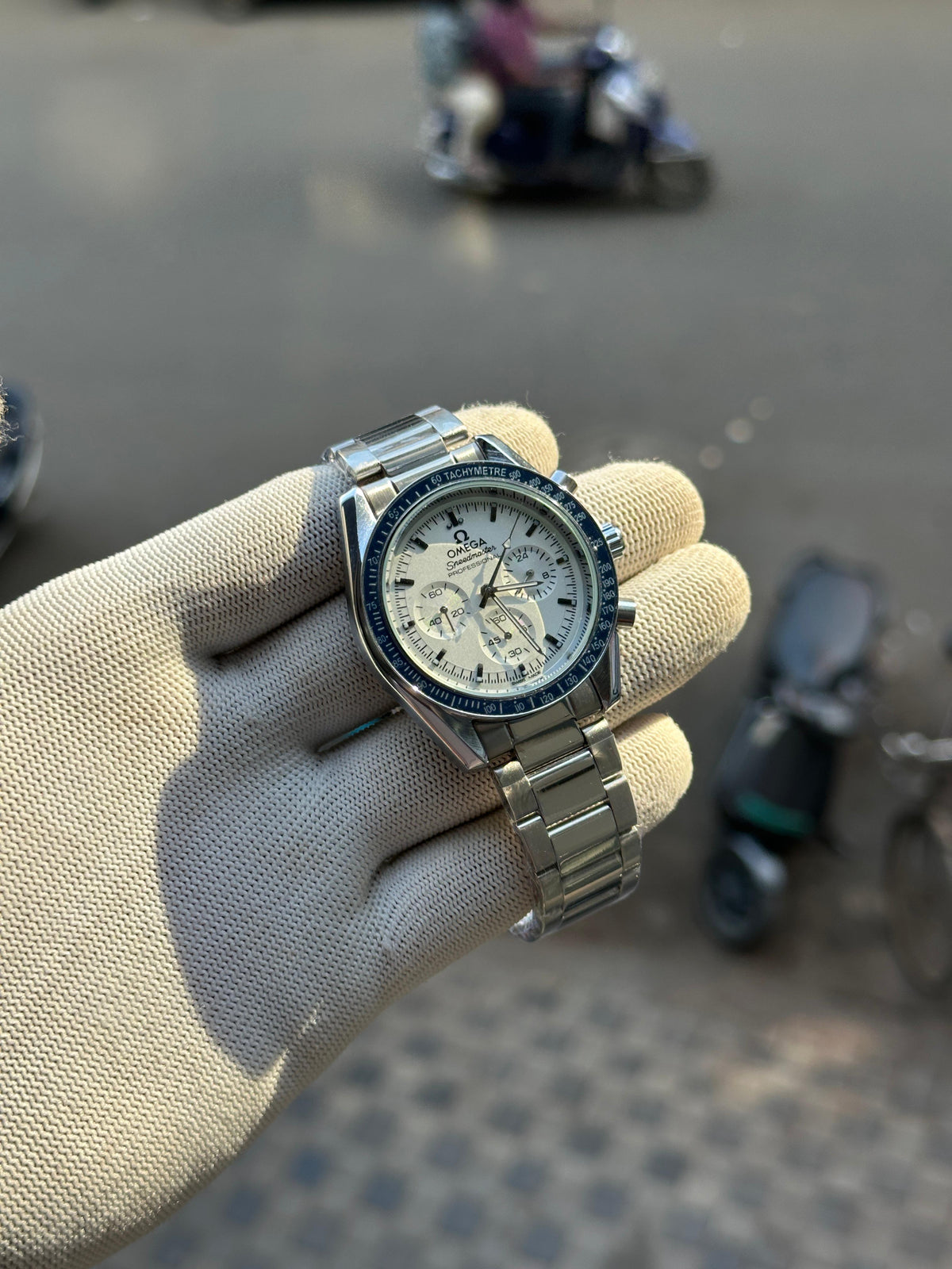 Om.ega Speedmaster Chronograph