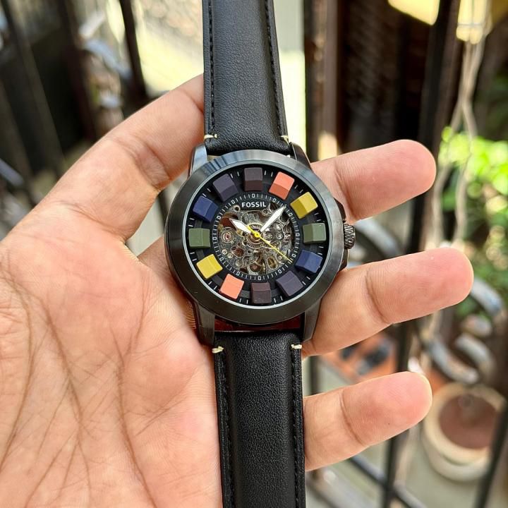 Fos.sil Grand Skeleton