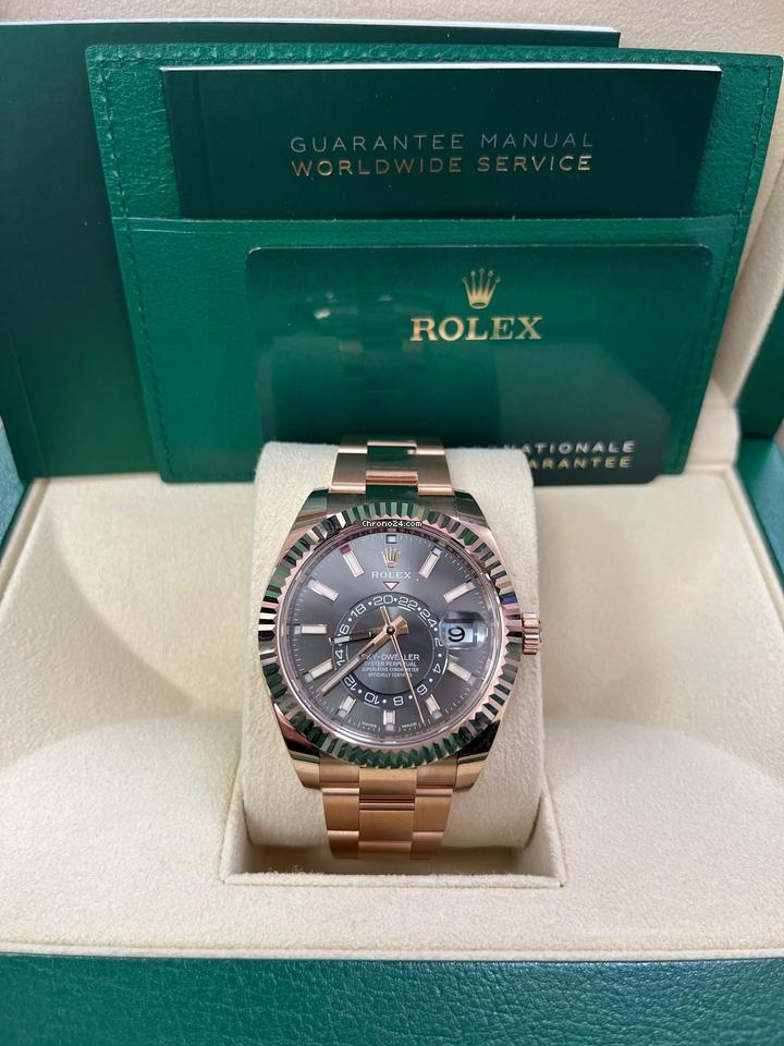 Rol.ex Oyster perpetual Sky Dweller