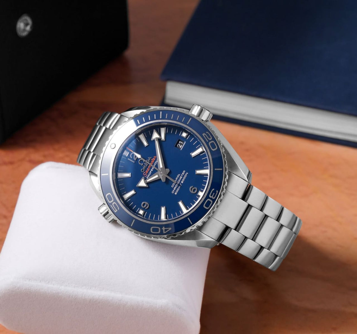 Om.ega Seamaster Planet Ocean 600M Automatic