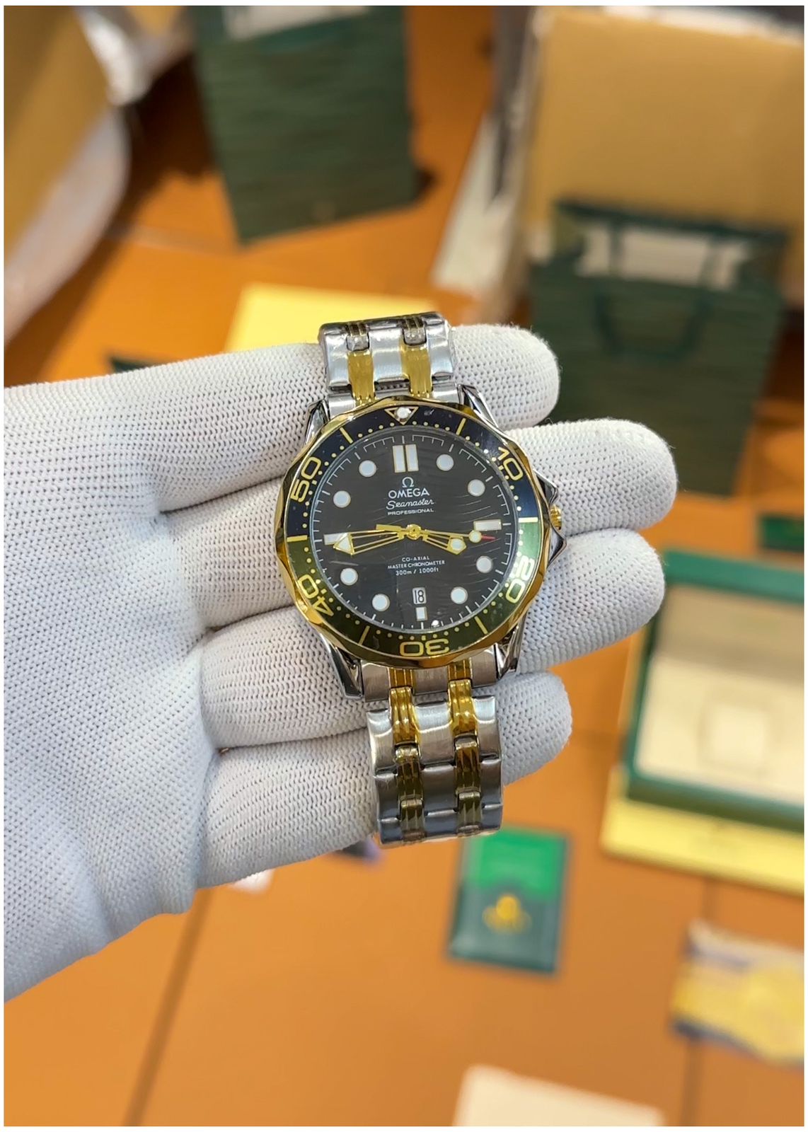 Om.ega Seamaster Diver 300m