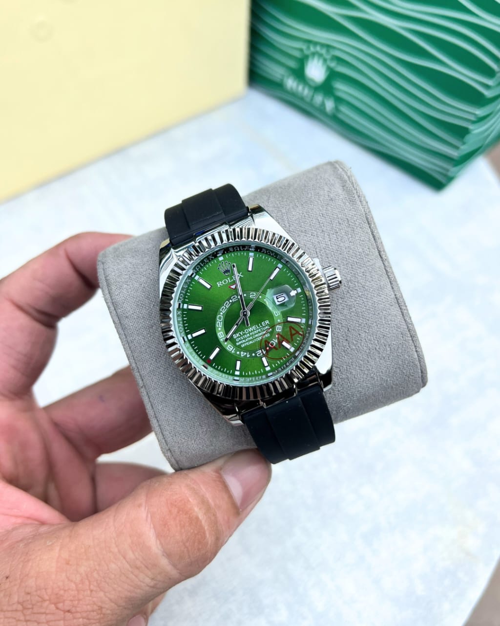 Role_x Oyester Perpetual Sky Dweller Silicon Belt