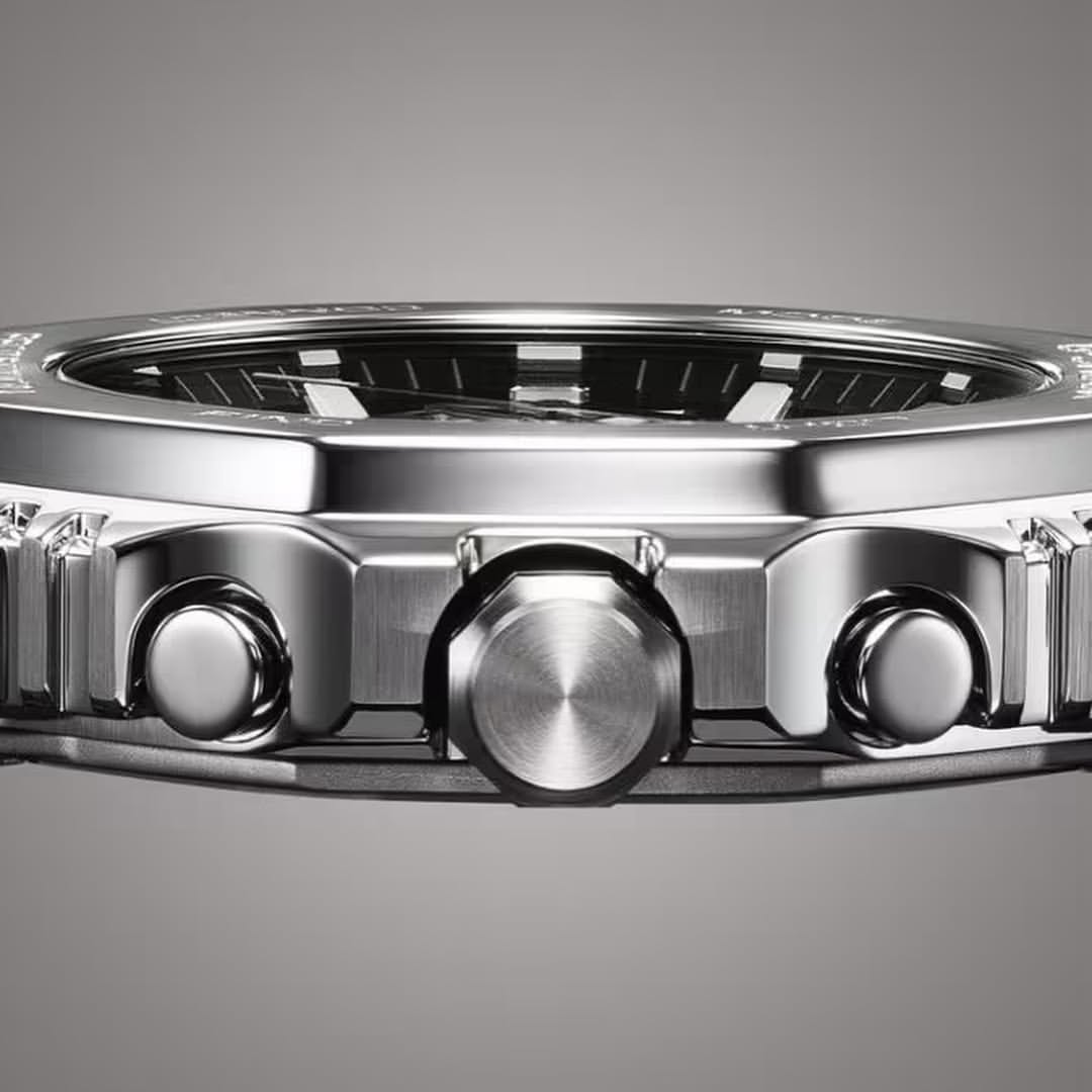 NewCasio G-Shock GMC-B2100ZE-1AJR