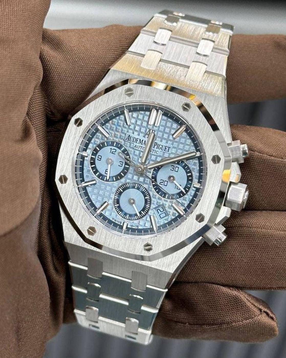 Aude.mars piguet Royal Oak Chronograph