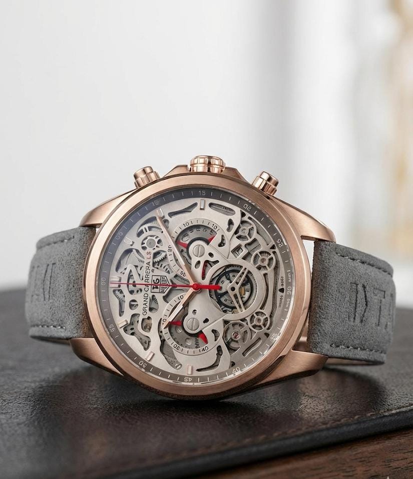 NewTag Heuer CR7