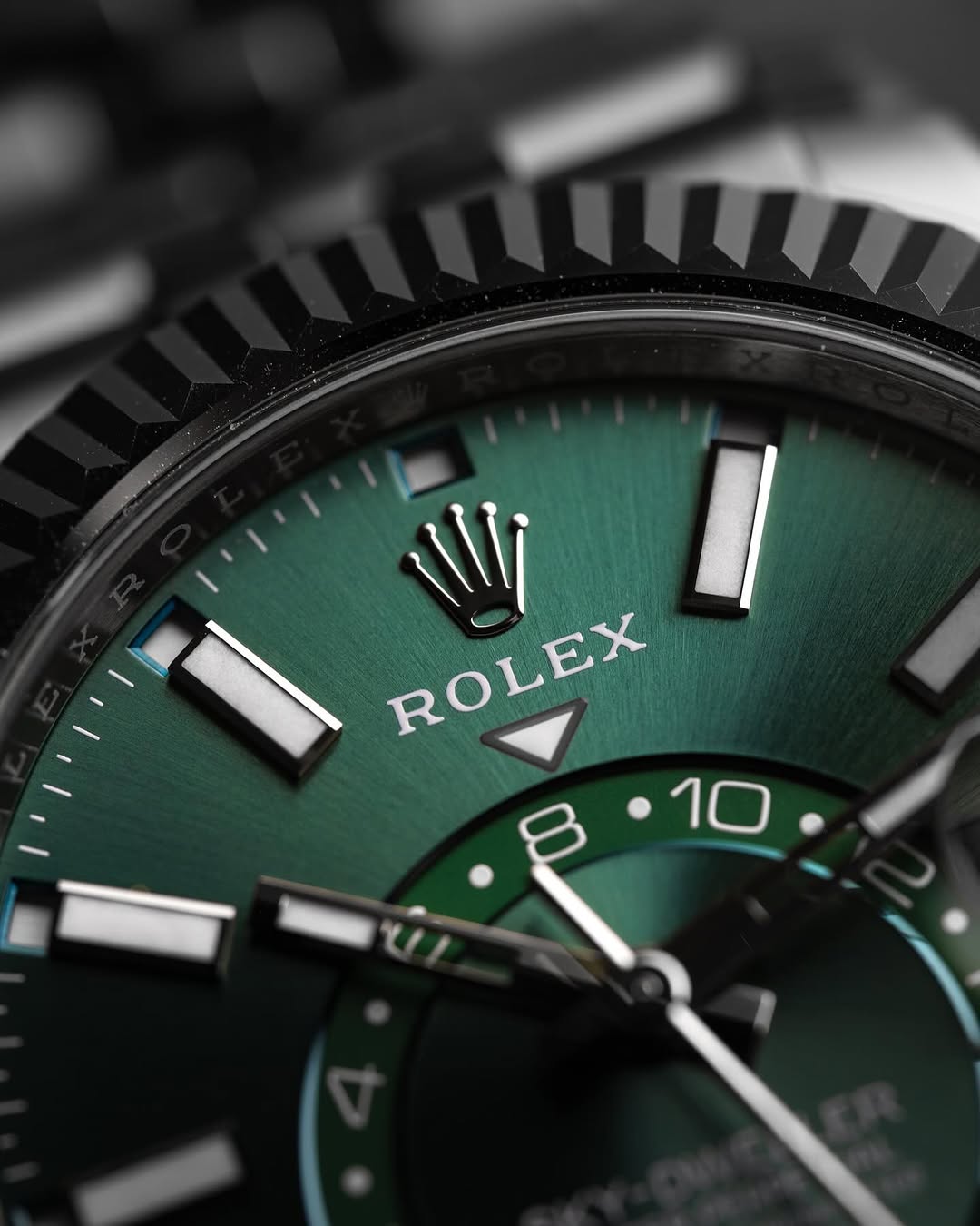 Rol.ex Oyster Perpetual Sky Dweller Silver Green