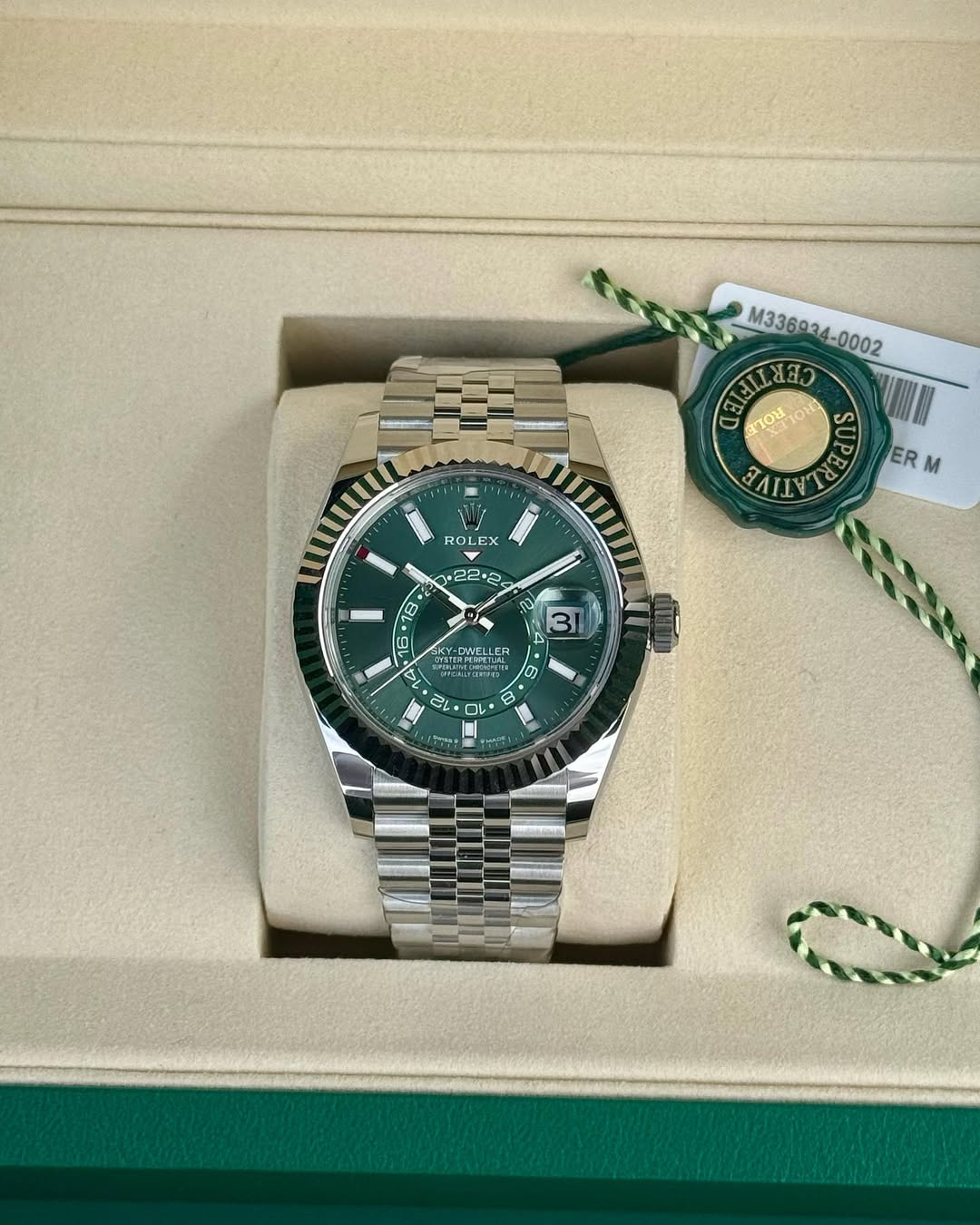 Rol.ex Oyster perpetual Sky Dweller