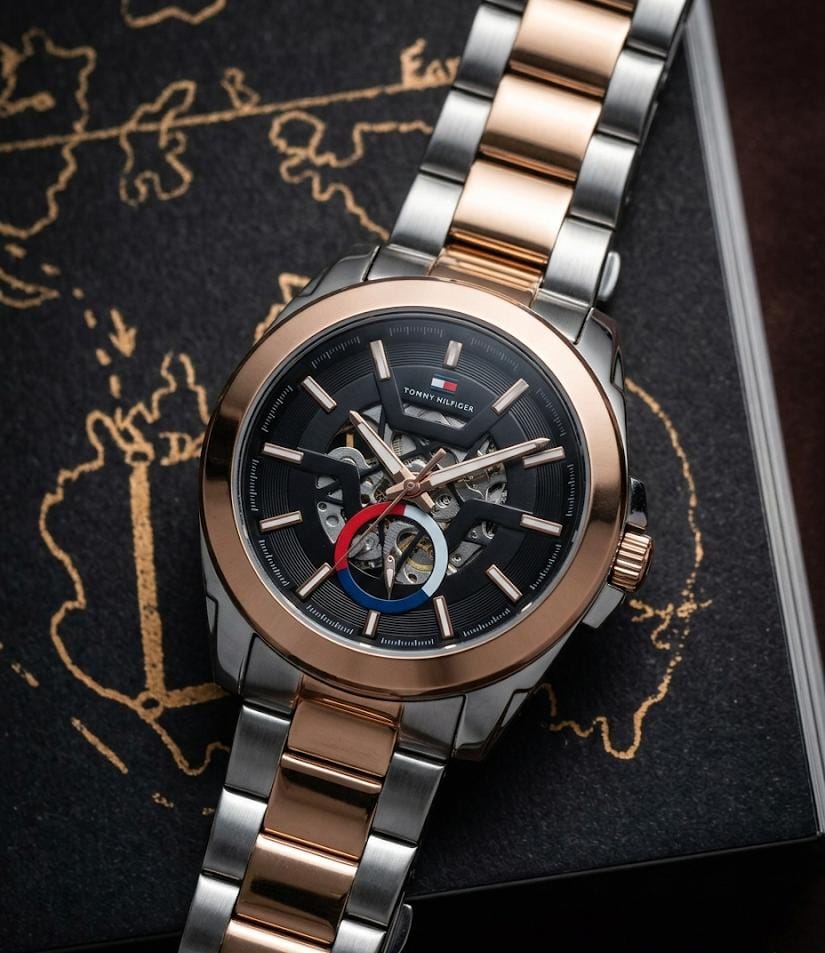 Tom.my Hilfiger automatic skeleton