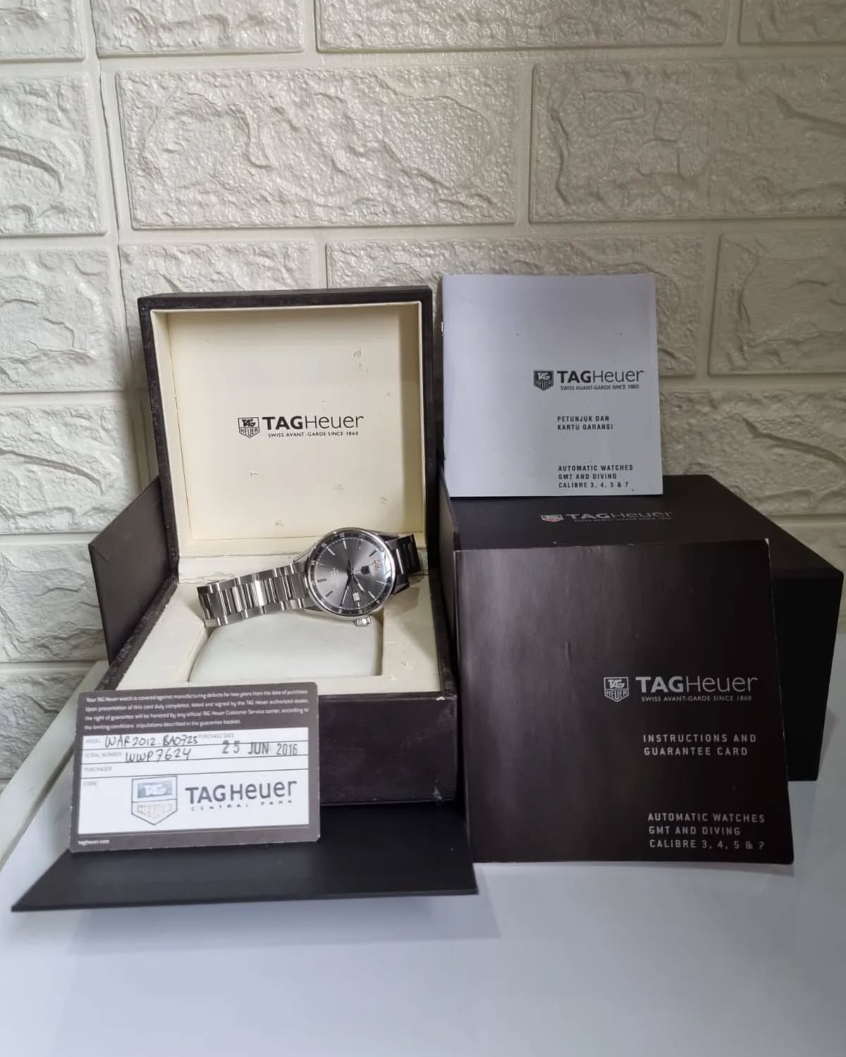 New Tag heuer carrera date twin - time